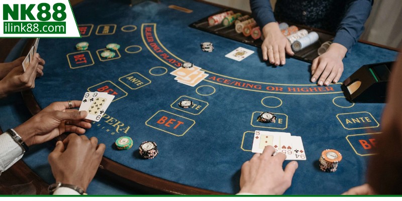 Sơ lược vài nét về trò chơi Baccarat trực tuyến